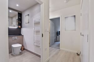 Photo 16- click for photo gallery